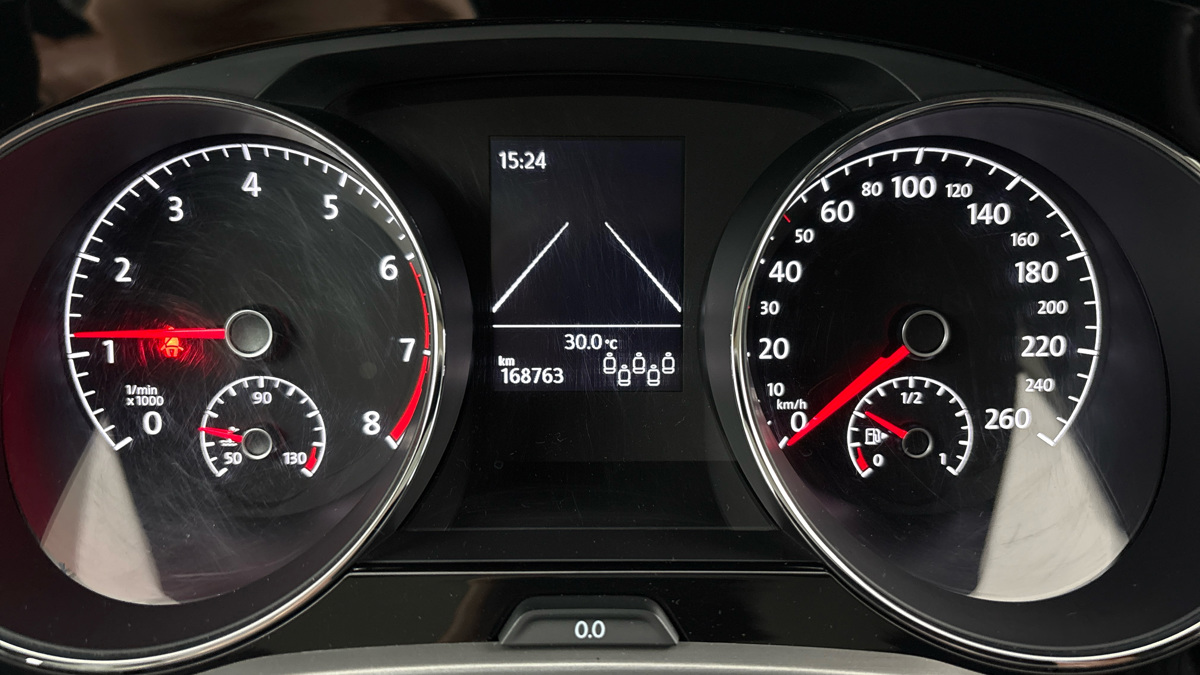 Volkswagen Touran - 10