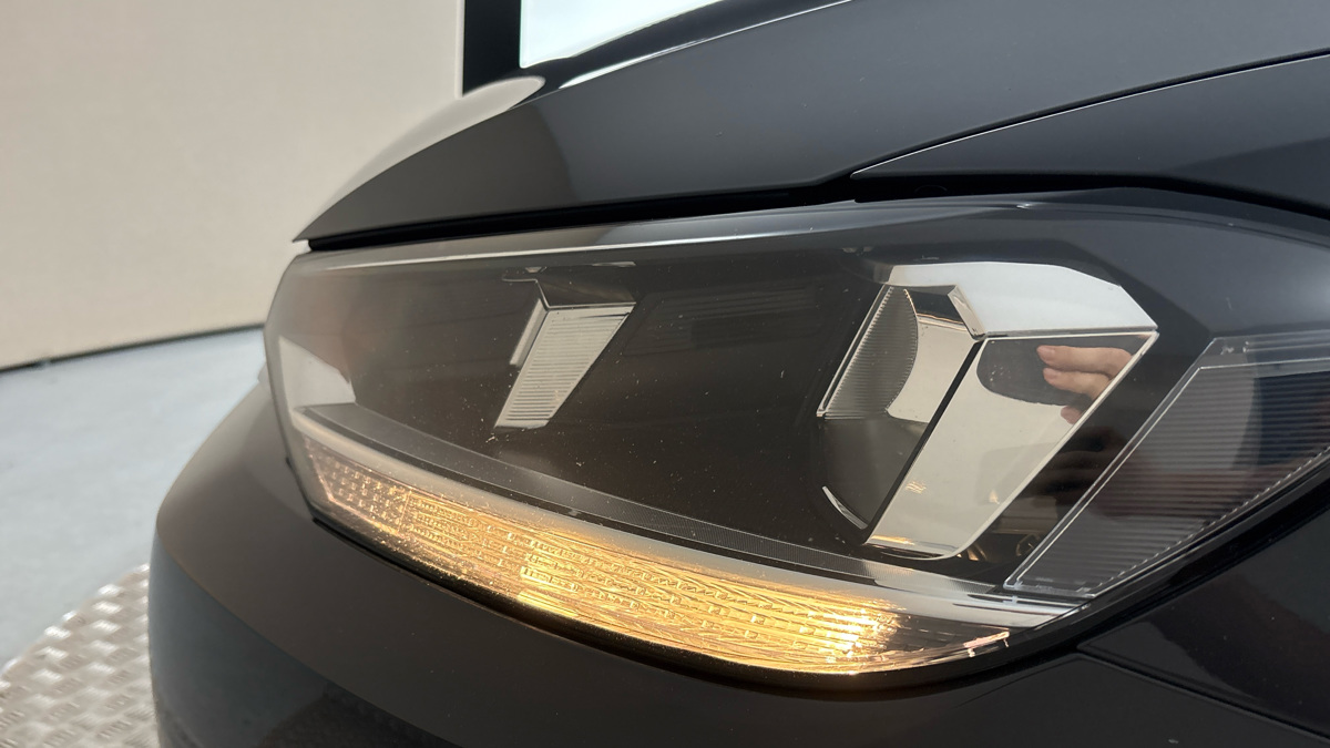 Volkswagen Touran - 18