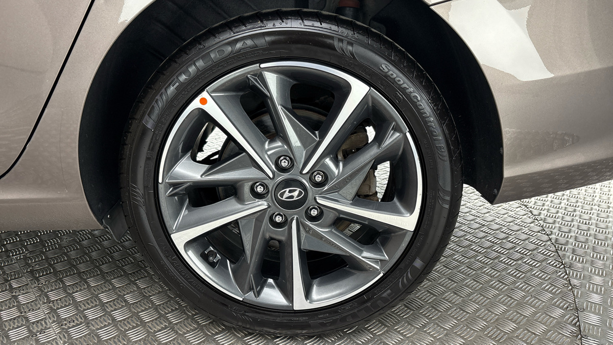 Hyundai i30 - 19