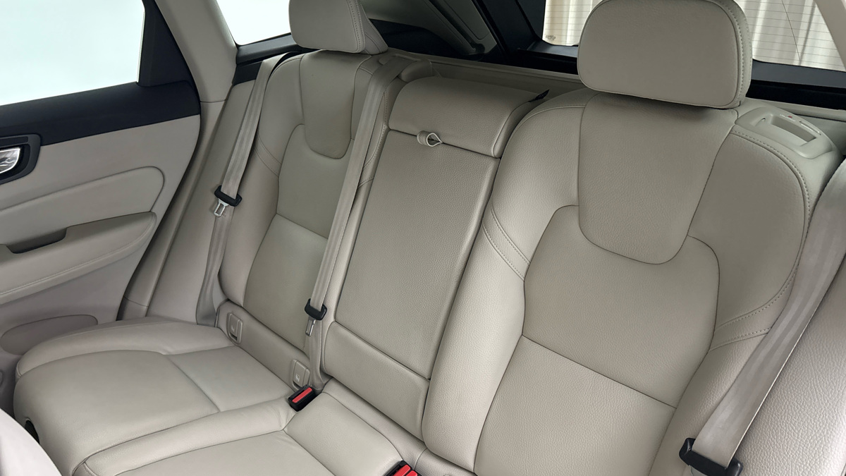 Volvo XC60 - 16