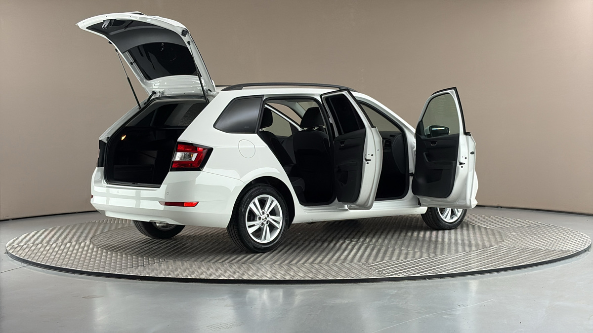 Škoda Fabia - 6