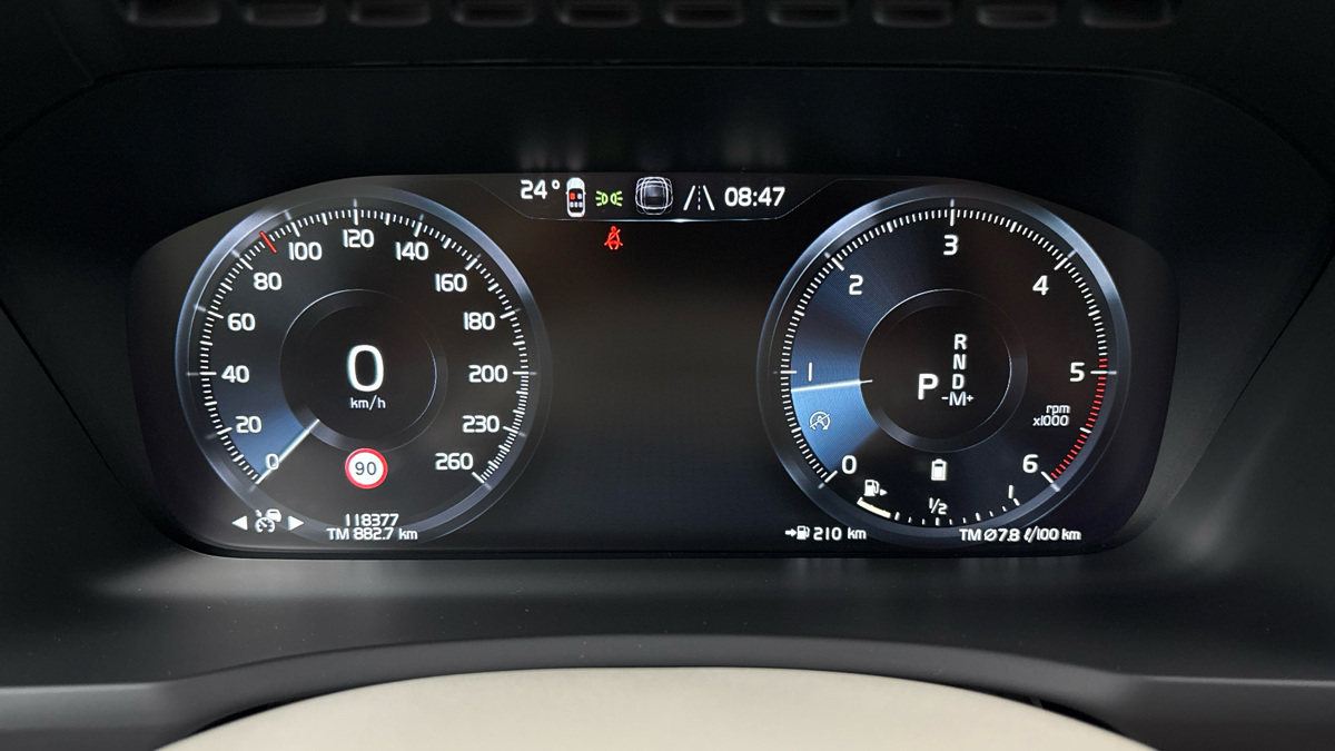 Volvo XC90 - 10