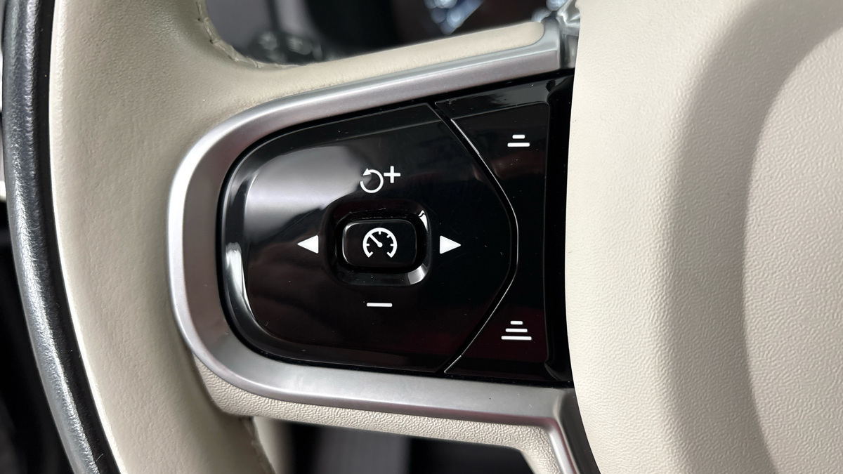 Volvo XC90 - 14