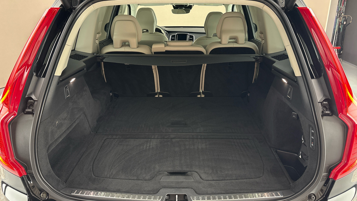 Volvo XC90 - 17