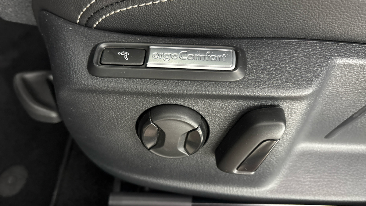 Volkswagen Passat - 22