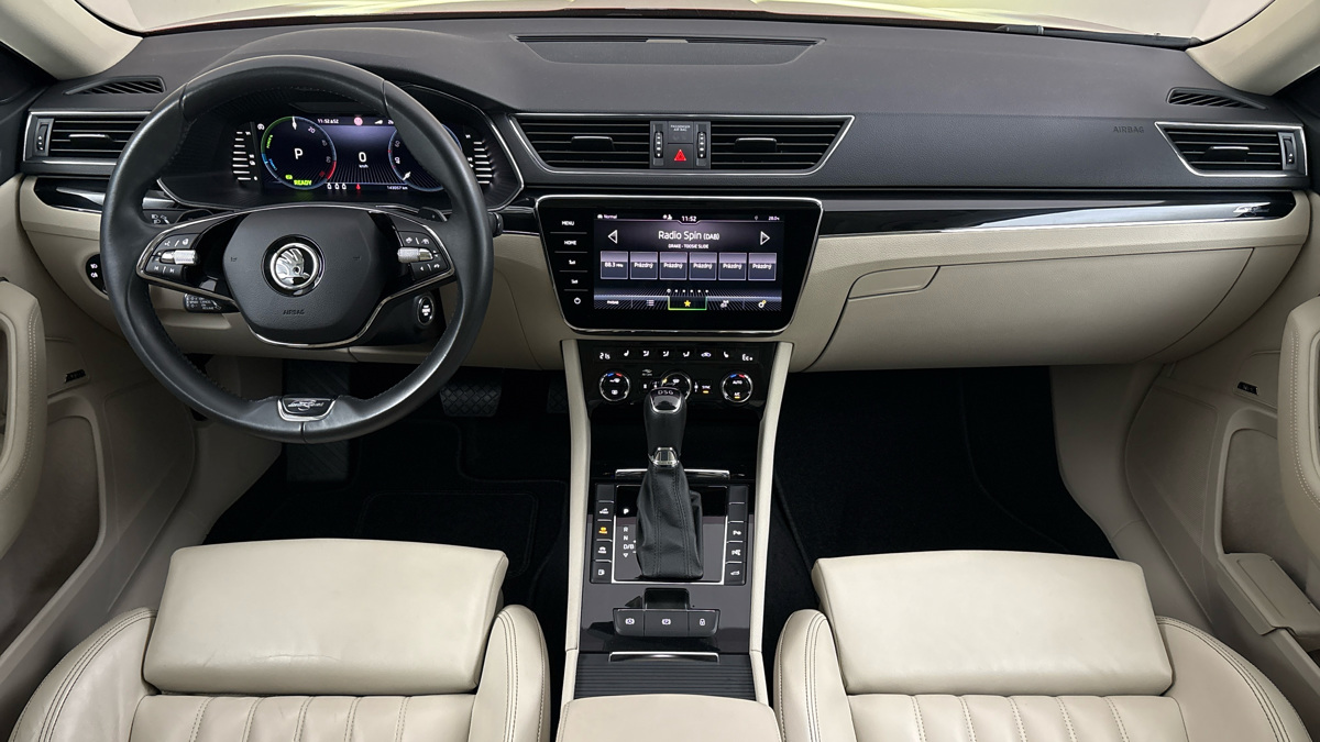 Škoda Superb - 8