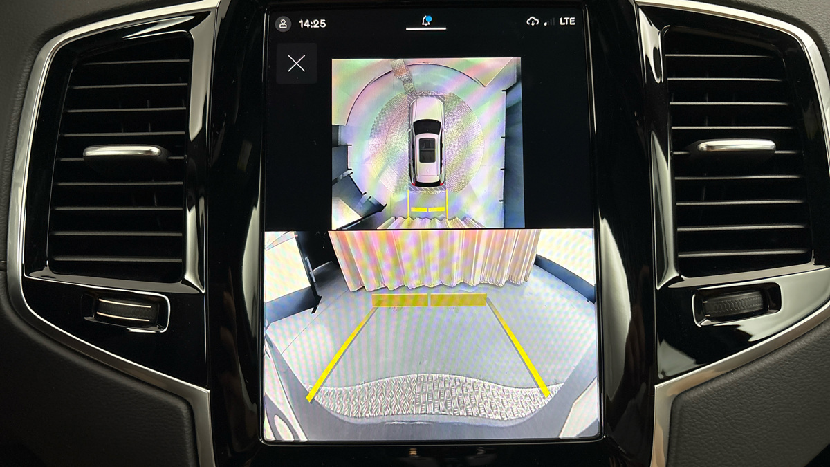 Volvo XC90 - 12