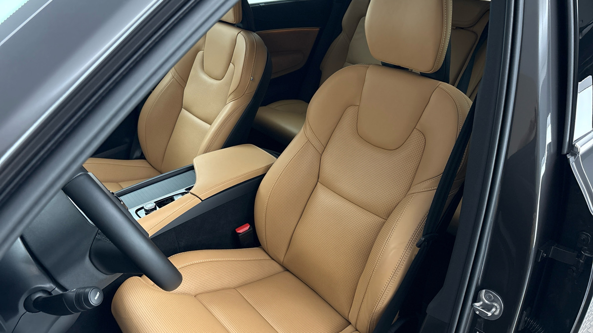 Volvo XC90 - 15