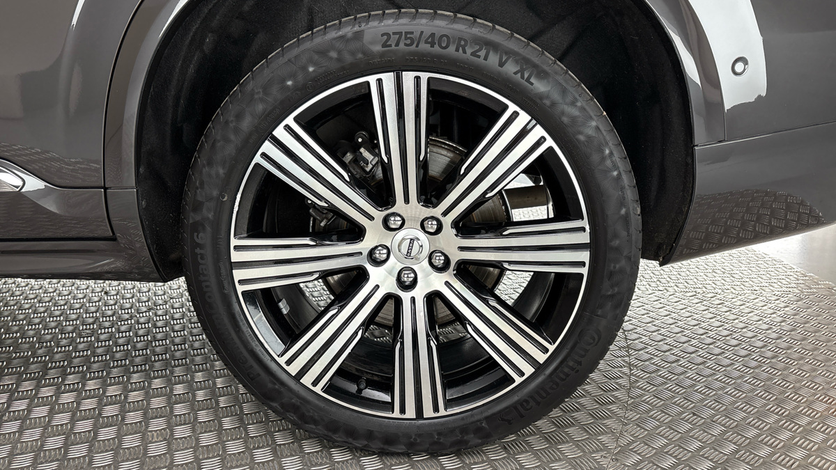 Volvo XC90 - 19