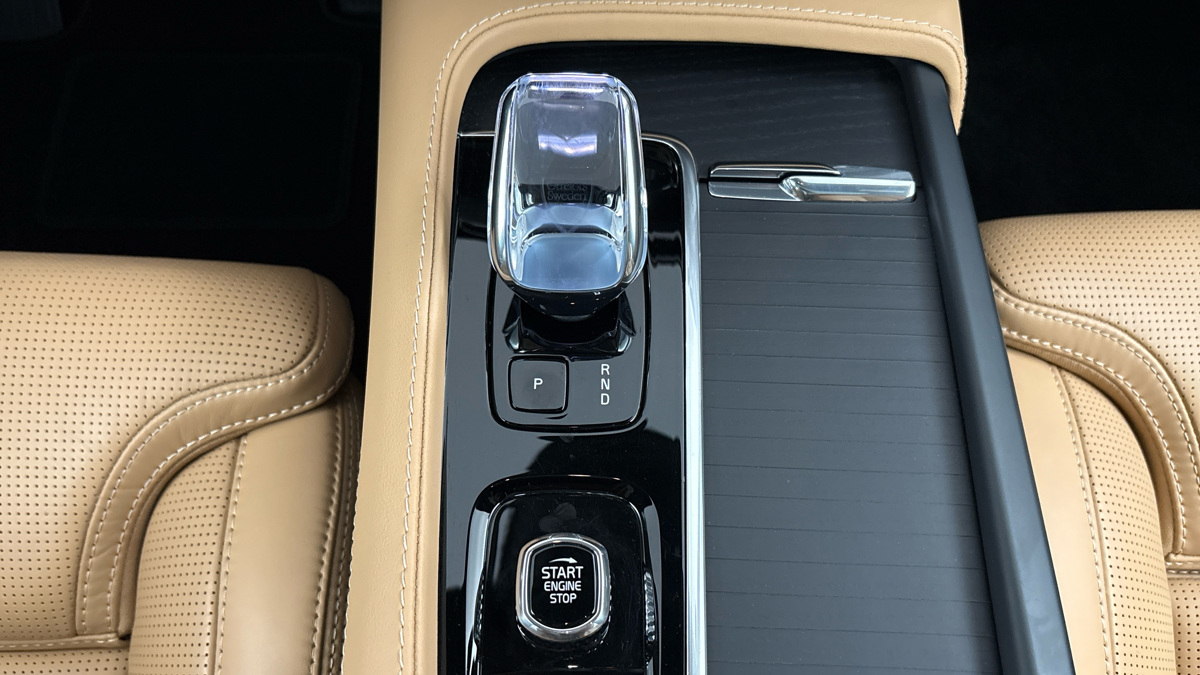 Volvo XC90 - 28