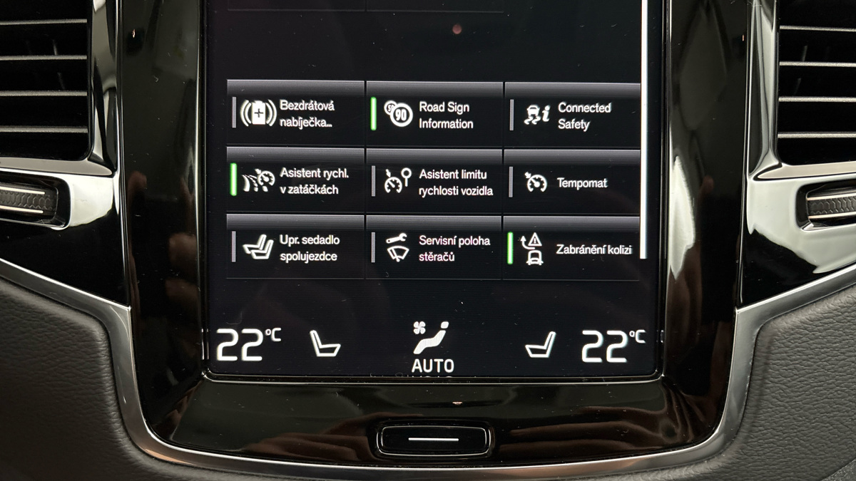 Volvo XC90 - 29