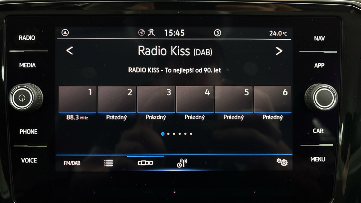 Volkswagen Passat - 11