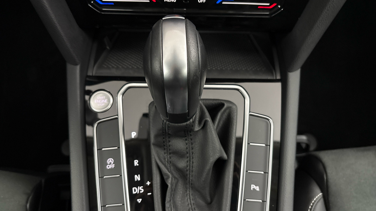 Volkswagen Passat - 24
