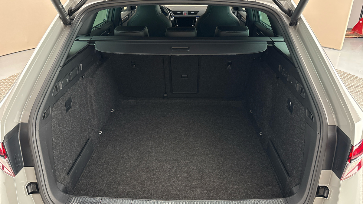 Škoda Superb - 17