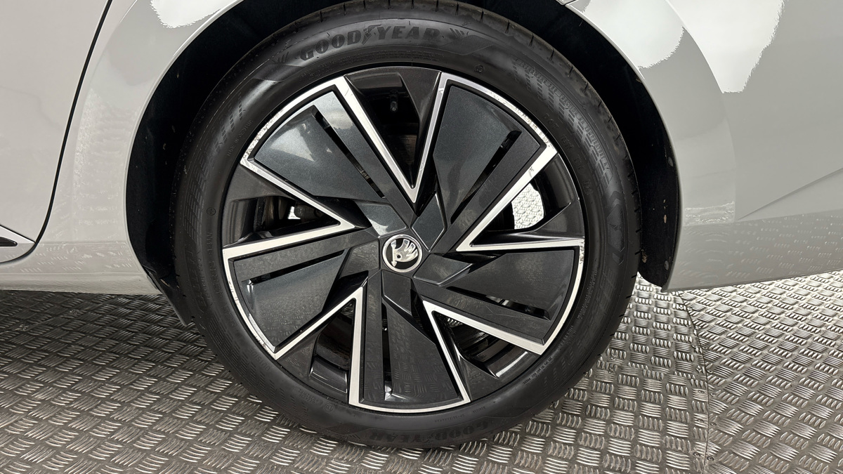 Škoda Superb - 19