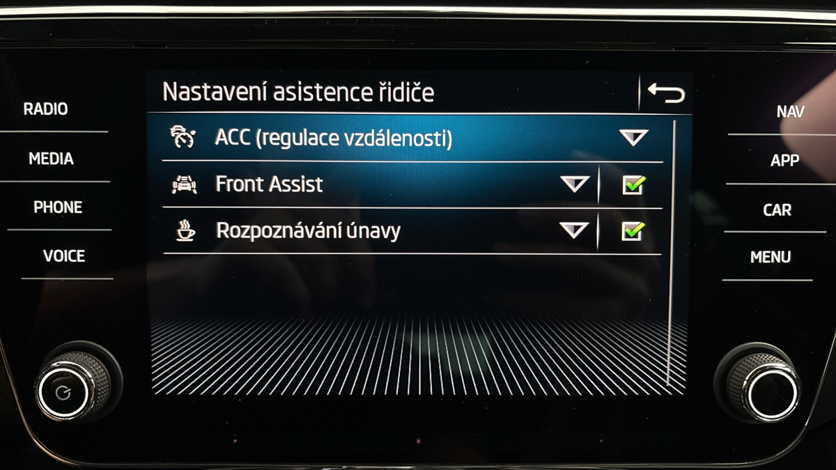 Škoda Superb - 28