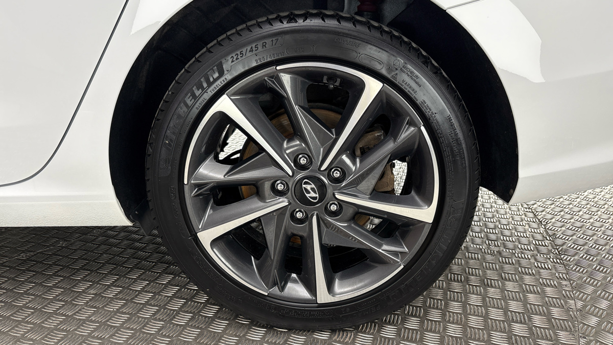 Hyundai i30 - 19