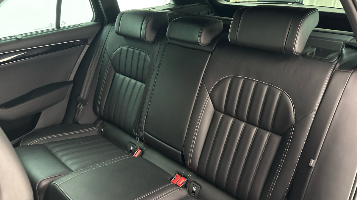 Škoda Superb - 16