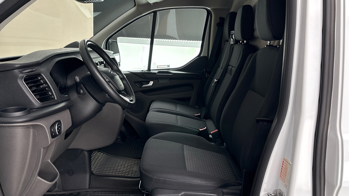 Ford Transit Custom - 8