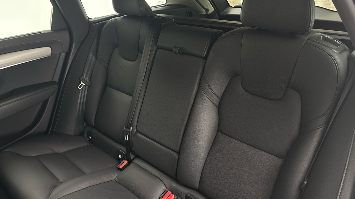 Volvo V90 - 16