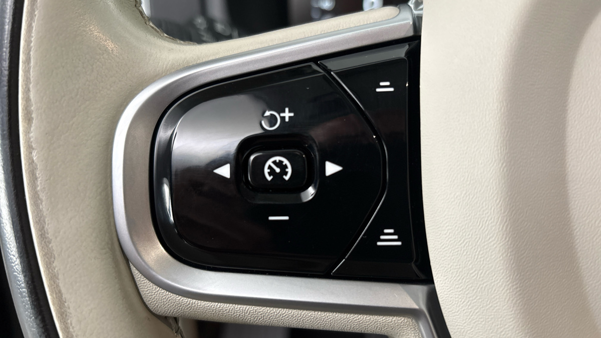 Volvo XC90 - 14