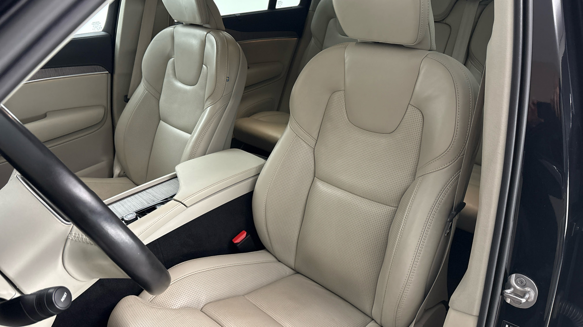 Volvo XC90 - 15