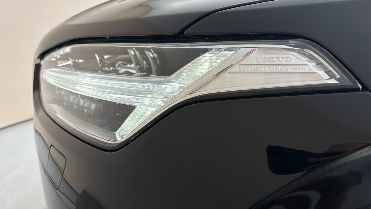 Volvo XC90 - 18