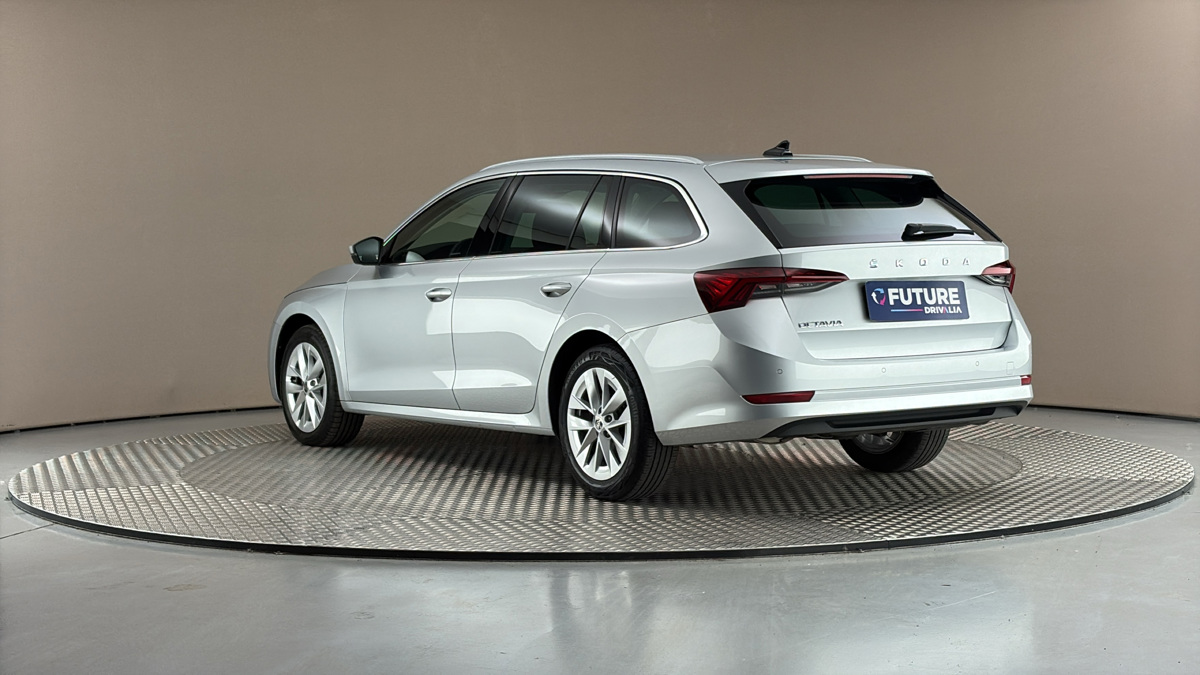 Škoda Octavia - 2