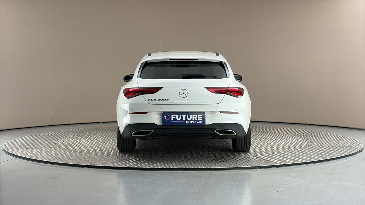 Mercedes-Benz CLA - 5