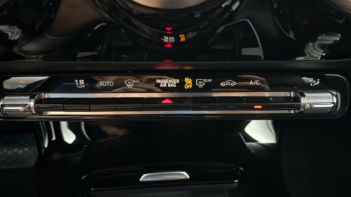 Mercedes-Benz CLA - 13
