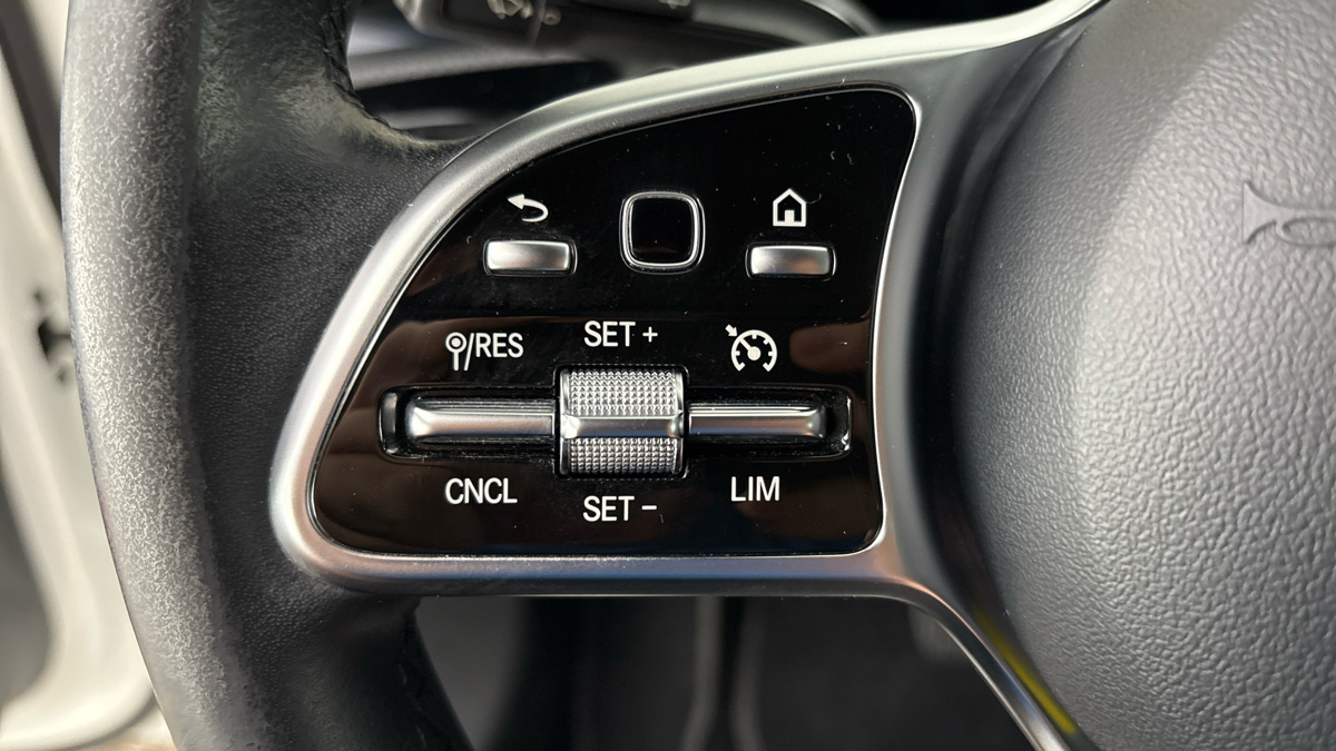 Mercedes-Benz CLA - 14