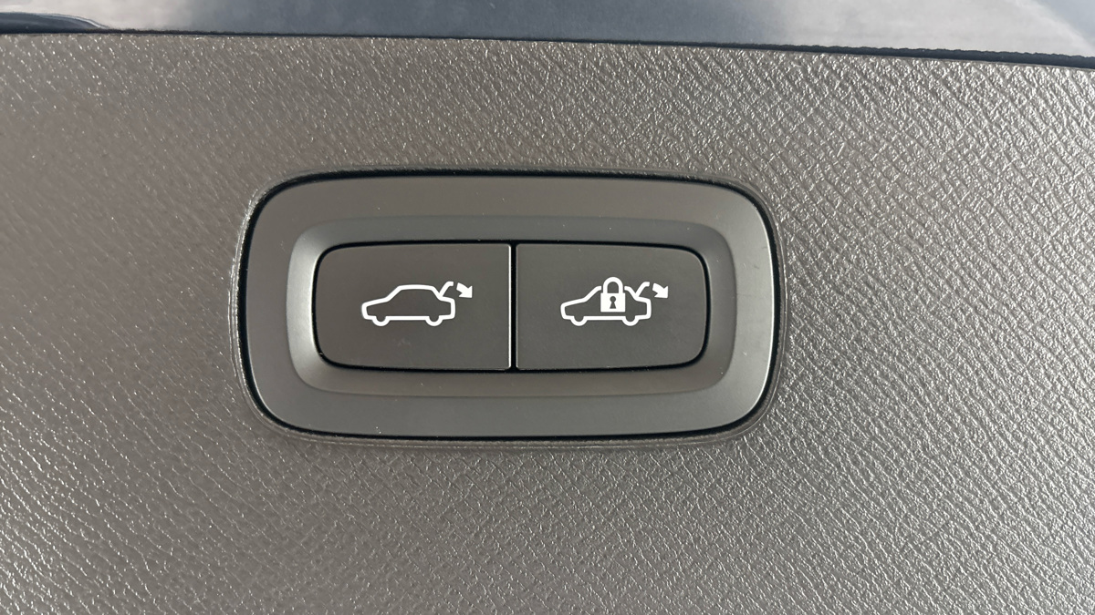 Volvo XC90 - 21