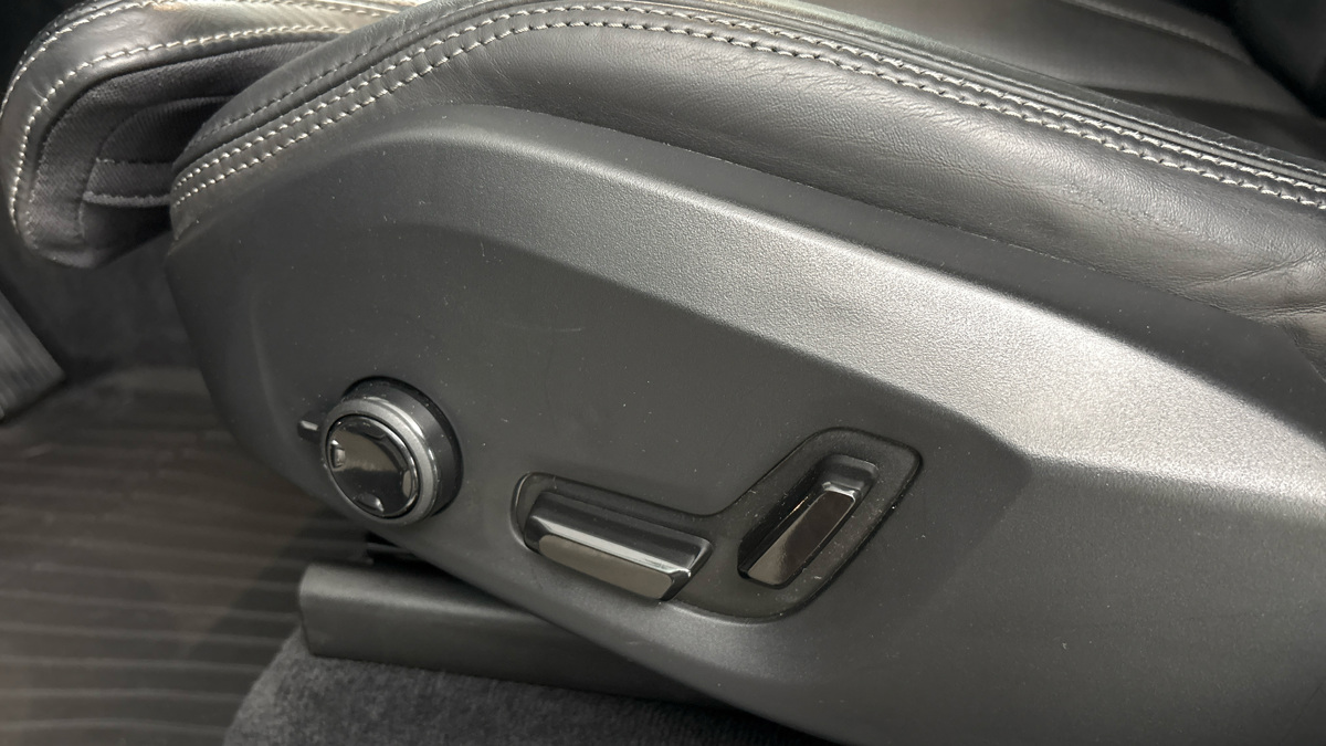 Volvo XC90 - 22