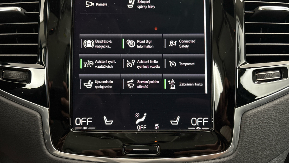 Volvo XC90 - 28