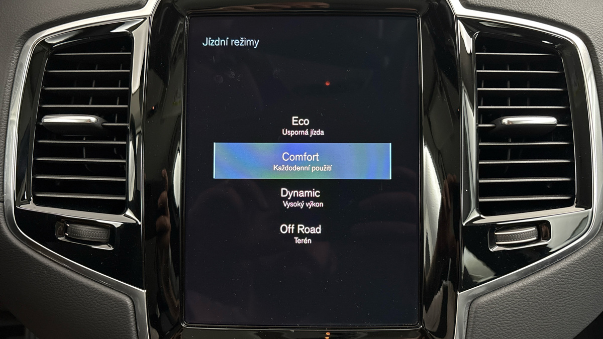 Volvo XC90 - 31
