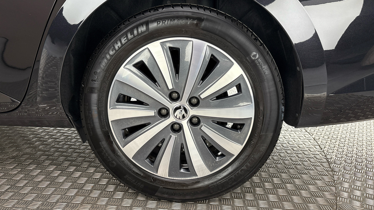 Škoda Superb - 19