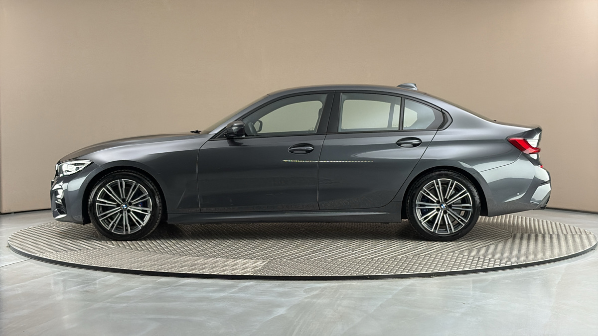 BMW Řada 3 - 4
