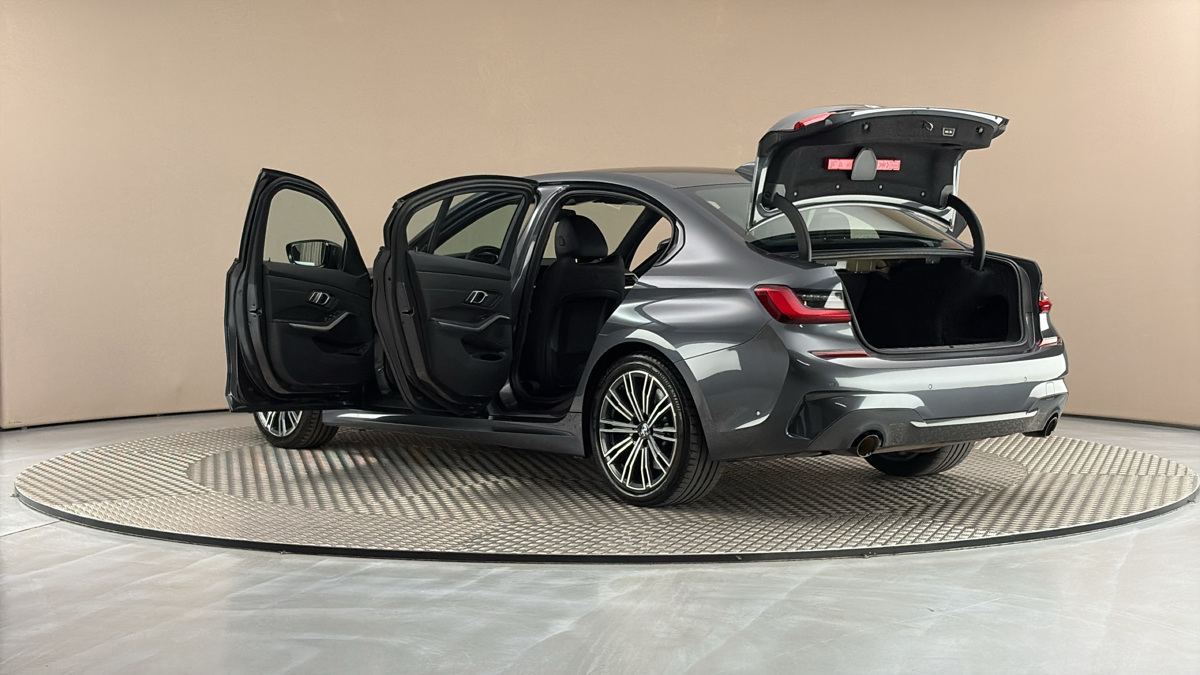 BMW Řada 3 - 7