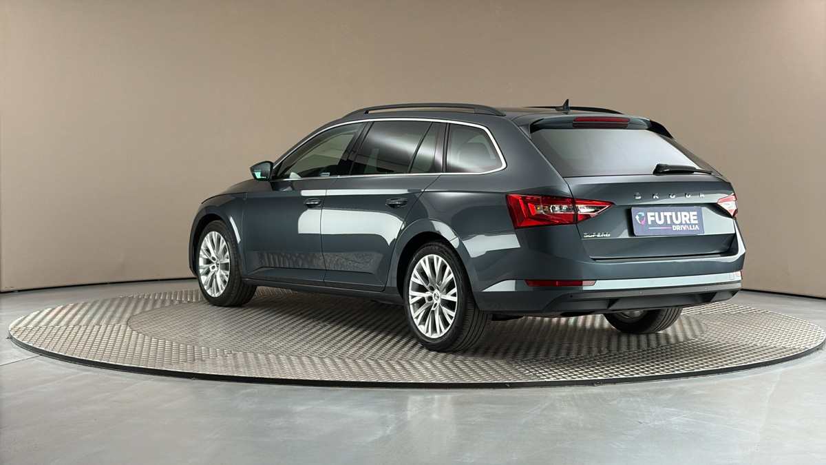 Škoda Superb - 2