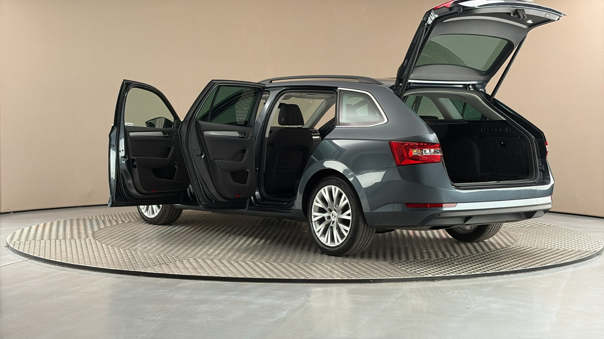 Škoda Superb - 7