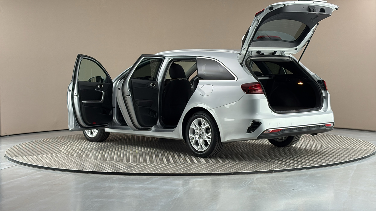 Kia Ceed - 7