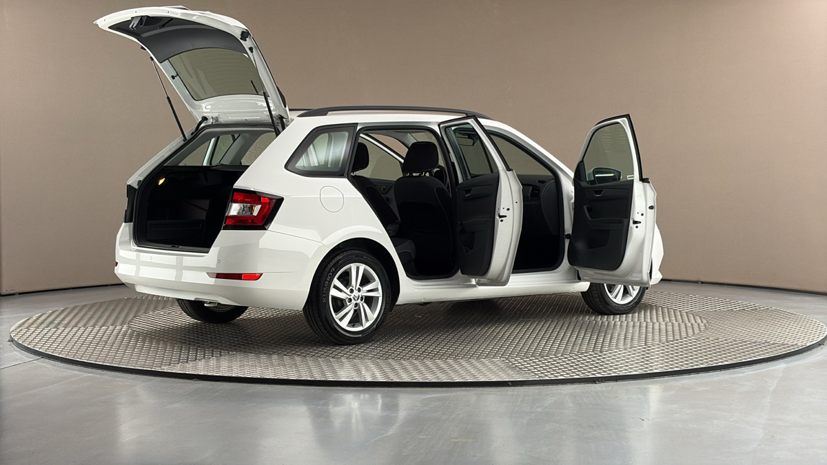 Škoda Fabia - 6