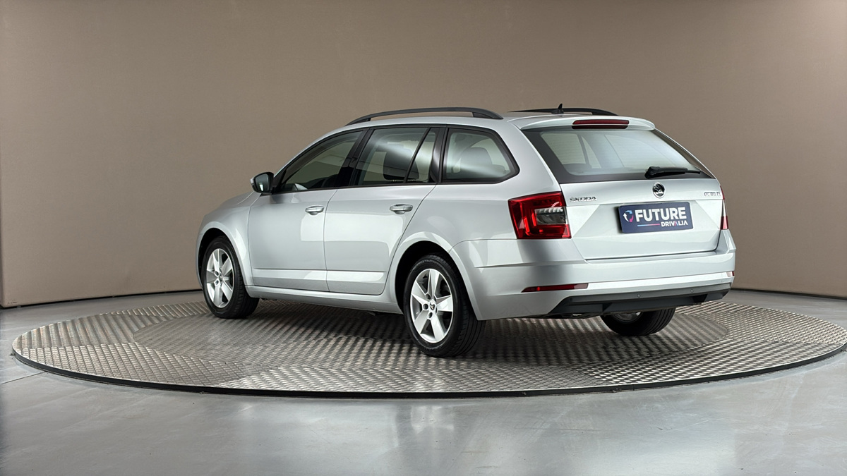 Škoda Octavia - 2