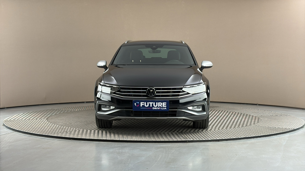 Volkswagen Passat - 3