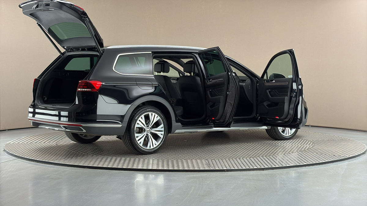 Volkswagen Passat - 6