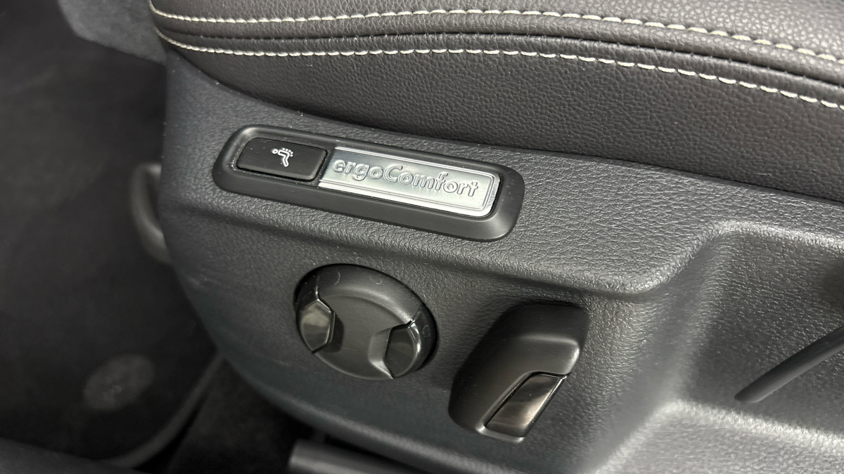 Volkswagen Passat - 22