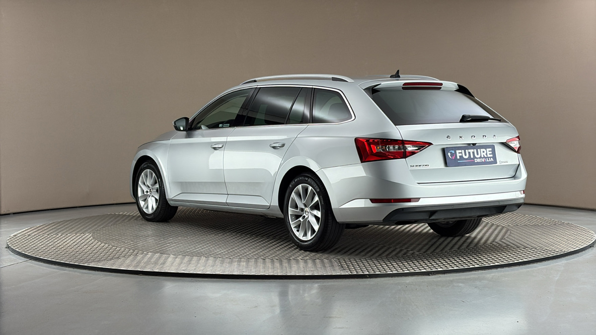 Škoda Superb - 2