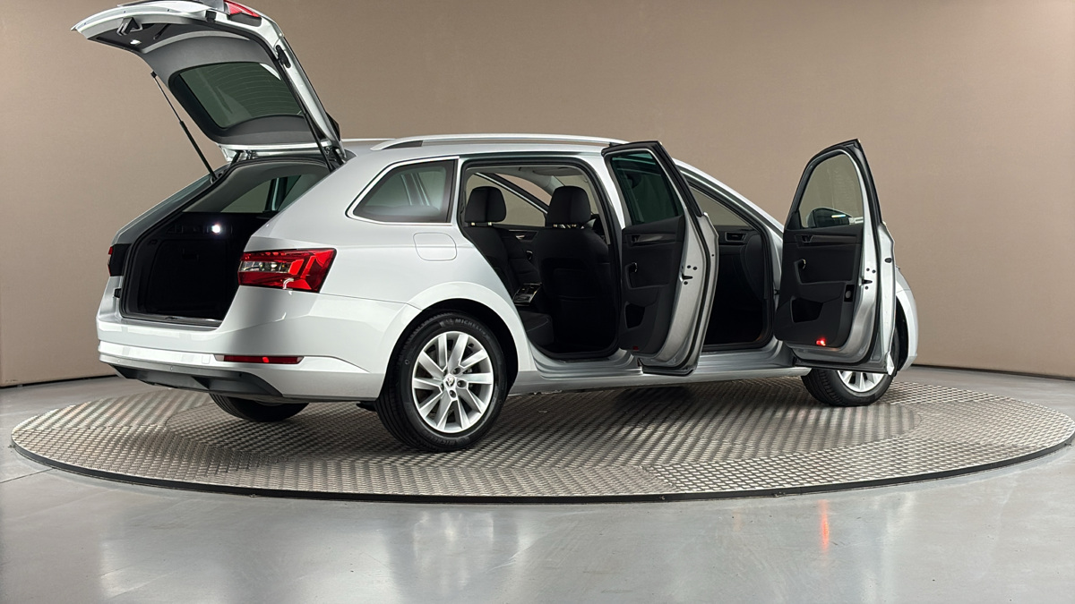 Škoda Superb - 6