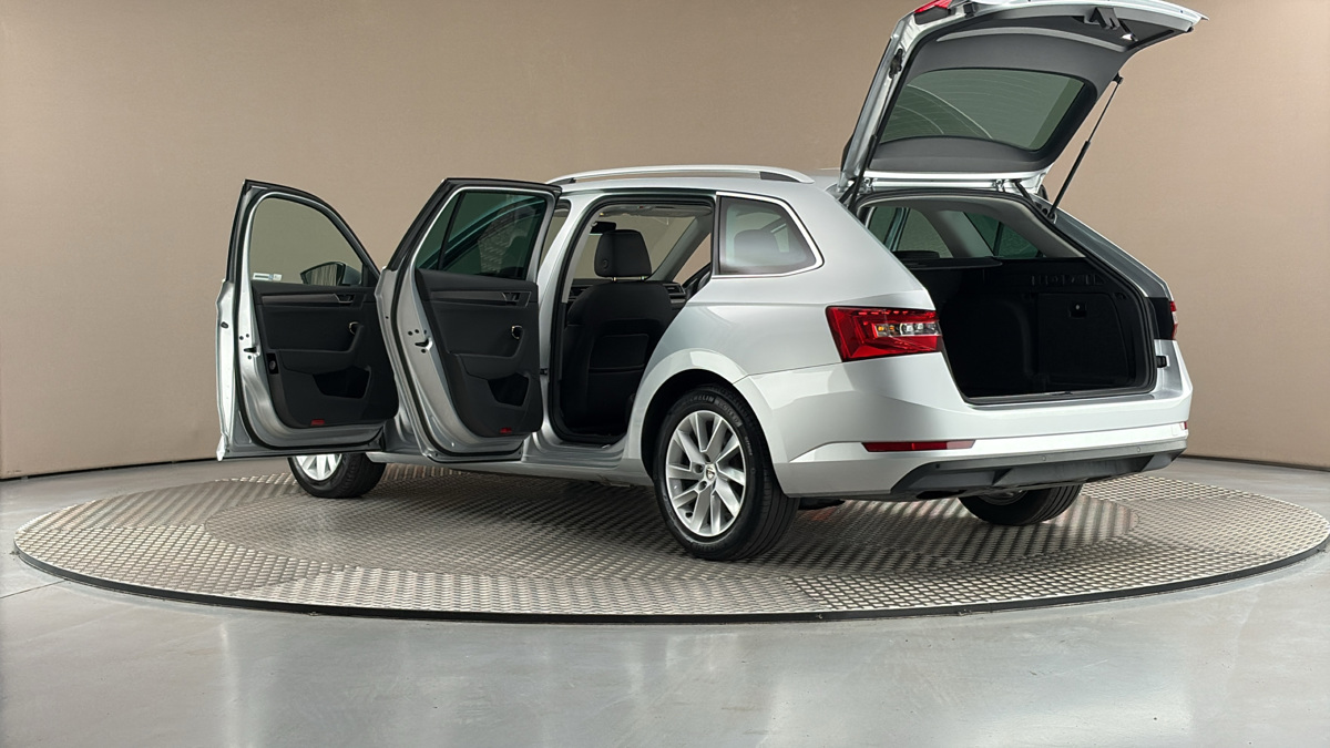 Škoda Superb - 7