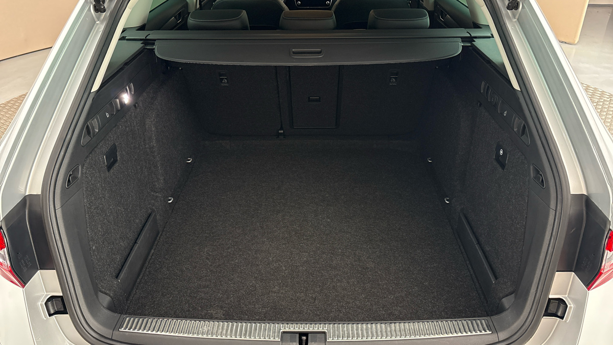 Škoda Superb - 17